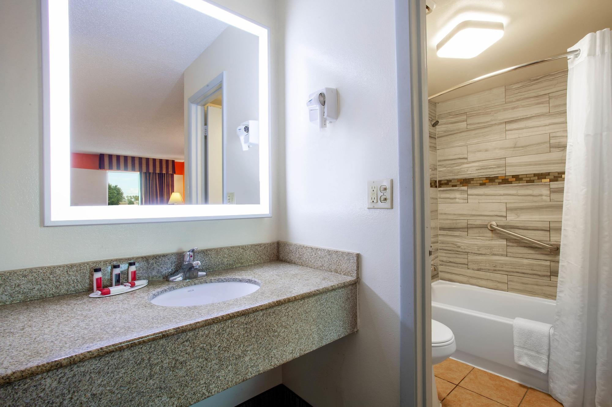 Howard Johnson By Wyndham Vero Beach/I-95 Εξωτερικό φωτογραφία