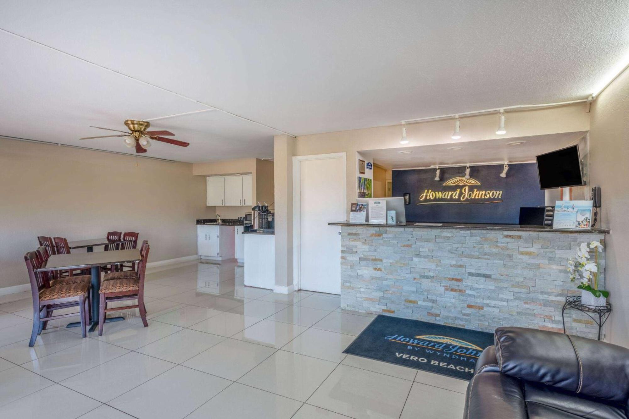 Howard Johnson By Wyndham Vero Beach/I-95 Εξωτερικό φωτογραφία